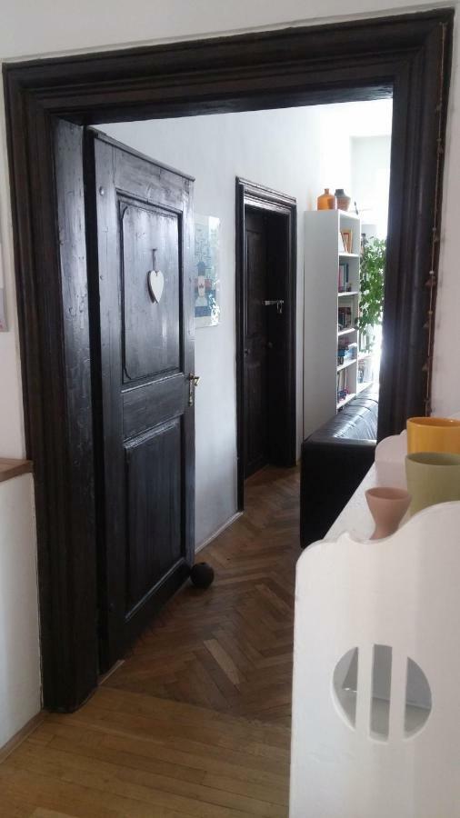 House Dornik Apartment ซาเกร็บ ภายนอก รูปภาพ